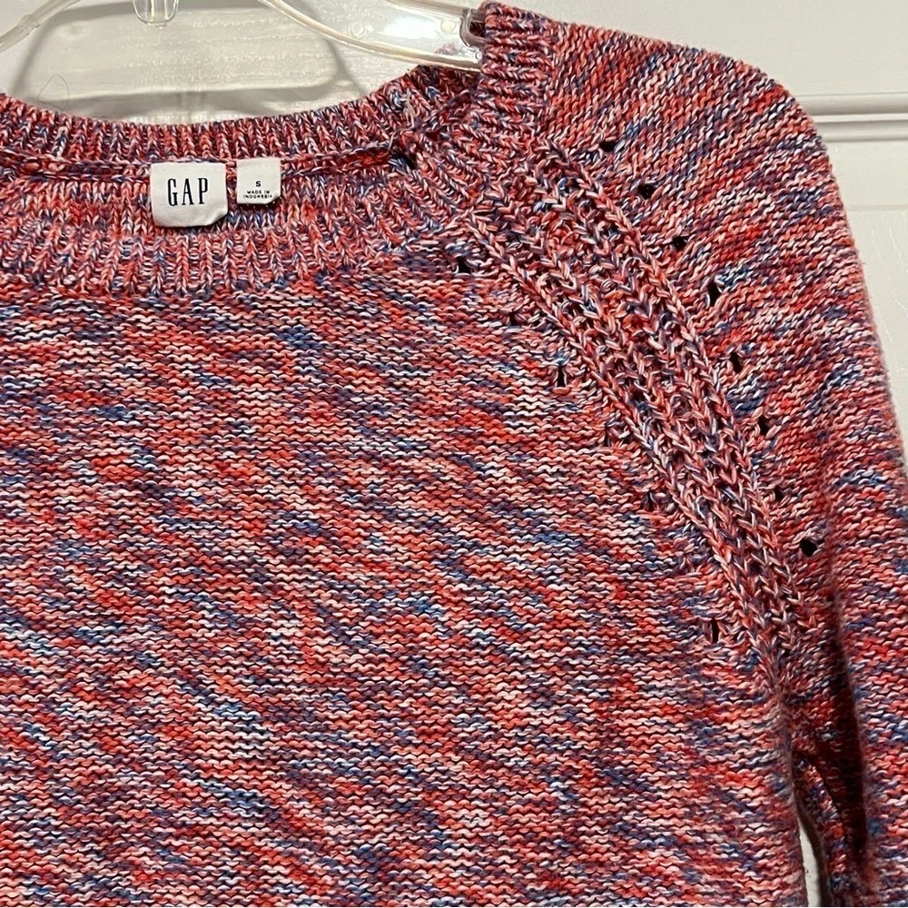 GAP Women's Red Blue White Multi Sweater size Small #ie2